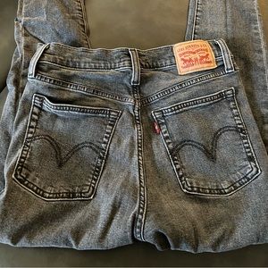 Levis wedgie skinny jeans